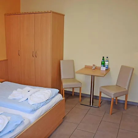 Vineta Ostseebad 酒店 *