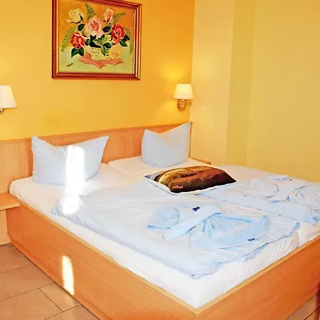 酒店 Vineta Ostseebad 巴贝